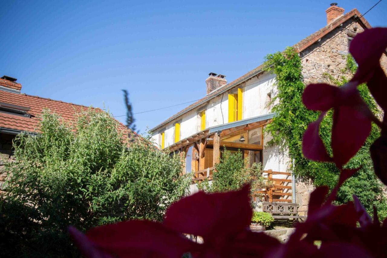 Bed and Breakfast Les Soleils Mérinchal Exterior foto